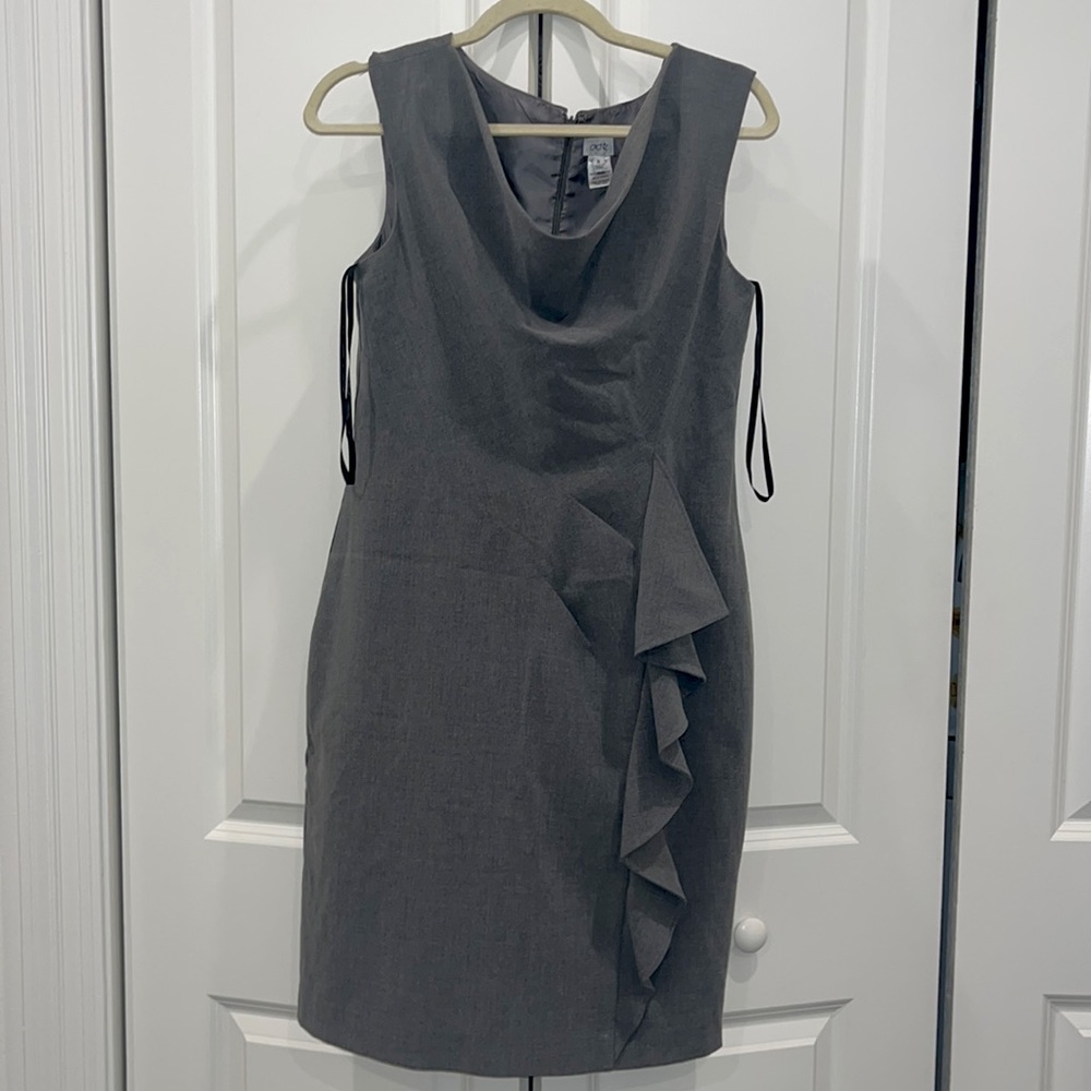 Caché Gray Sleeveless Sheath Dress
